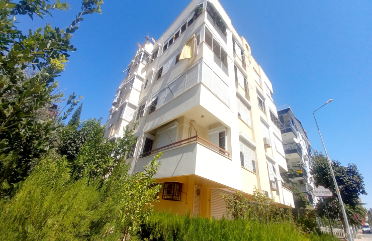 YEŞİLBAHÇE ARAKAT 3+1 DOĞALGAZLI SATILIK DAİRE