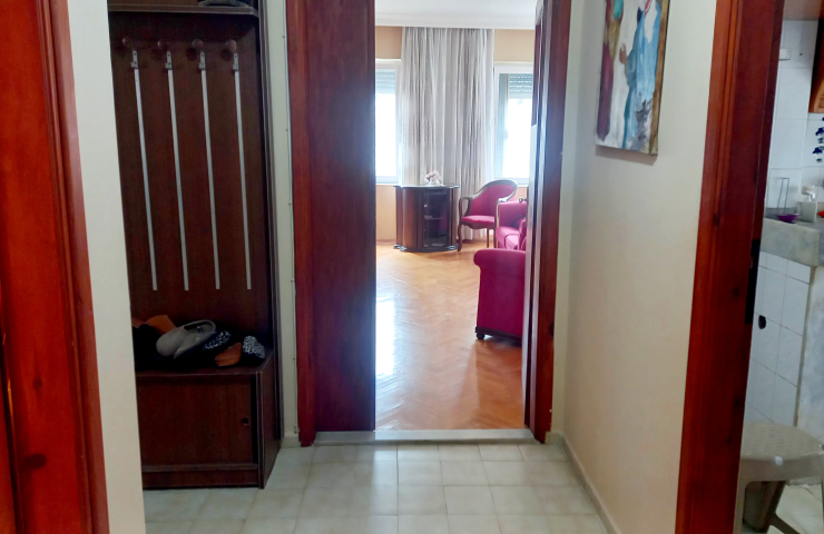 YEŞİLBAHÇE MAHALLESİNDE ALSATA UYGUN SATILIK ARAKAT 3+1 DAİRE