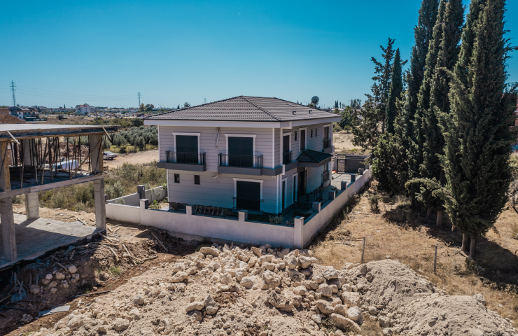 !!! ANTALYA DÖŞEMEALTI ALTINKALE'DE SATILIK 5+1 ÖZELLİKLİ VİLLA