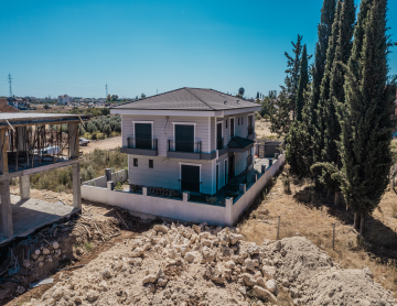 !!! ANTALYA DÖŞEMEALTI ALTINKALE'DE SATILIK 5+1 ÖZELLİKLİ VİLLA