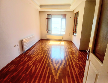 YEŞİLBAHÇE ARAKAT 3+1 DOĞALGAZLI SATILIK DAİRE