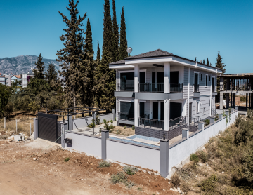 !!! ANTALYA DÖŞEMEALTI ALTINKALE'DE SATILIK 5+1 ÖZELLİKLİ VİLLA