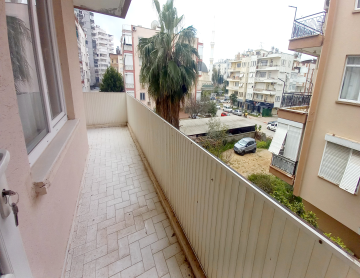 YEŞİLBAHÇE MAHALLESİNDE ALSATA UYGUN SATILIK ARAKAT 3+1 DAİRE