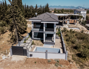 !!! ANTALYA DÖŞEMEALTI ALTINKALE'DE SATILIK 5+1 ÖZELLİKLİ VİLLA